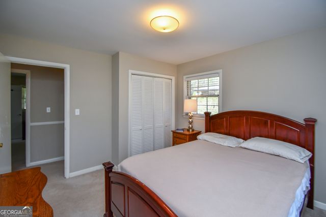 1325 Maple Drive SW, Lilburn, GA 30047