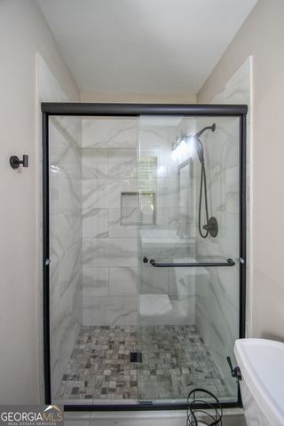 1325 Maple Drive SW, Lilburn, GA 30047