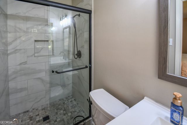 1325 Maple Drive SW, Lilburn, GA 30047