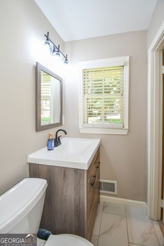 1325 Maple Drive SW, Lilburn, GA 30047