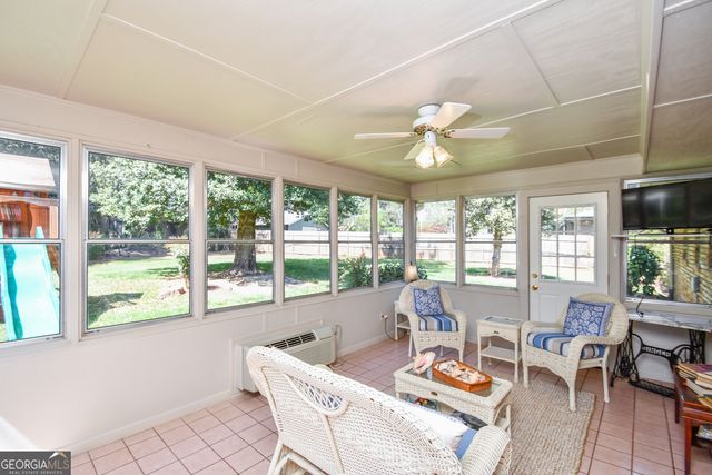 1325 Maple Drive SW, Lilburn, GA 30047