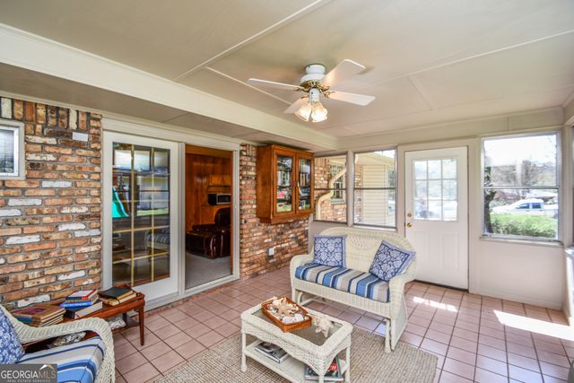 1325 Maple Drive SW, Lilburn, GA 30047