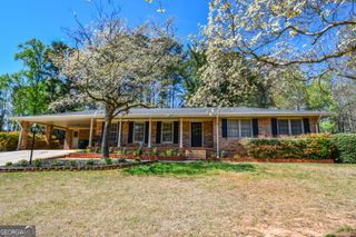 1325 Maple Drive SW, Lilburn, GA 30047