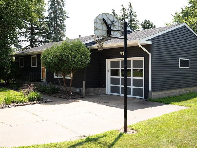 2411 Lynn Avenue, Altoona, WI 54720