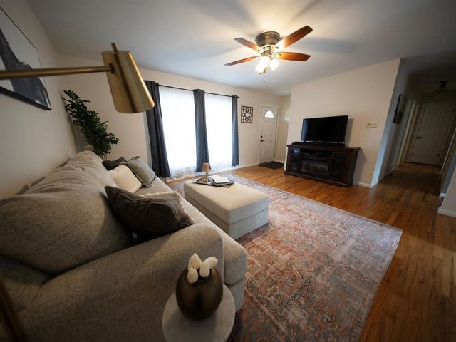 2411 Lynn Avenue, Altoona, WI 54720