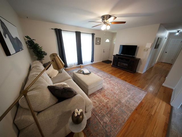 2411 Lynn Avenue, Altoona, WI 54720