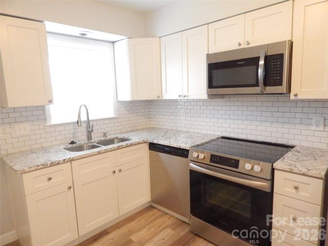 5805 Hunting Ridge Lane D, Charlotte, NC 28212