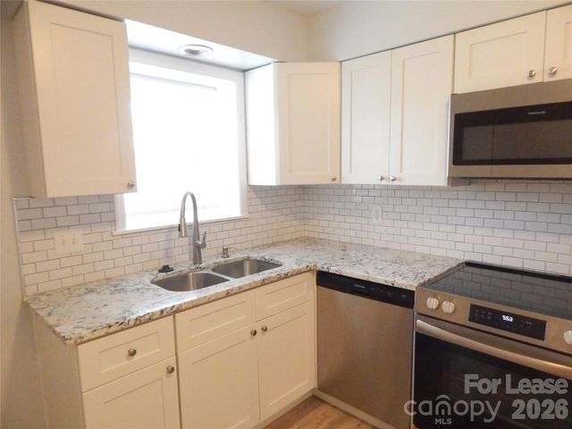 5805 Hunting Ridge Lane D, Charlotte, NC 28212