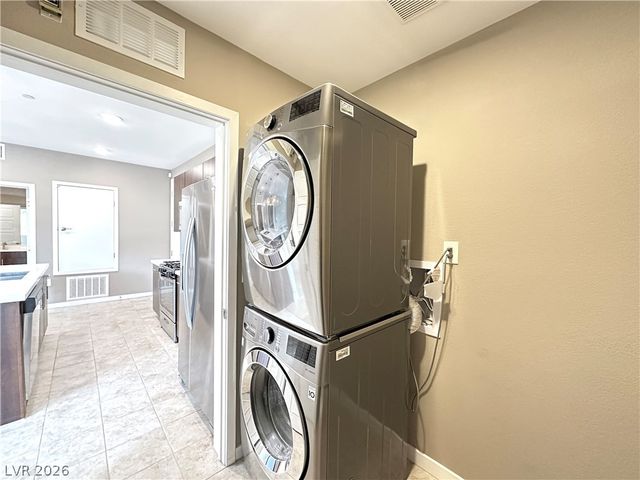 11251 Hidden Peak Avenue 105, Las Vegas, NV 89135