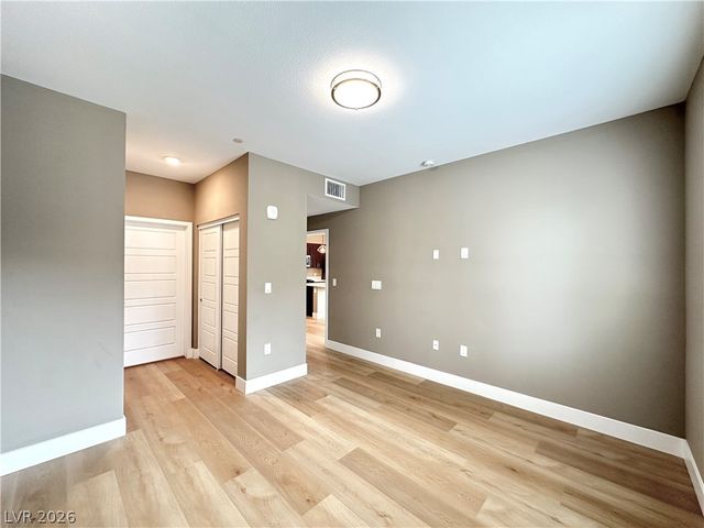 11251 Hidden Peak Avenue 105, Las Vegas, NV 89135