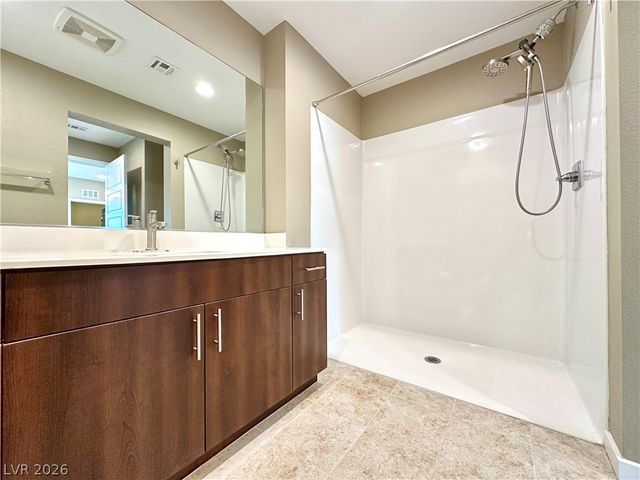 11251 Hidden Peak Avenue 105, Las Vegas, NV 89135