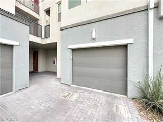 11251 Hidden Peak Avenue 105, Las Vegas, NV 89135