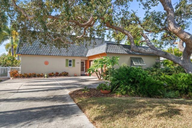 1698 MCKAY CREEK DRIVE, Largo, FL 33770