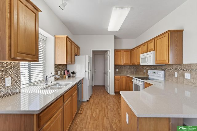 5059 N 154 Street, Omaha, NE 68116