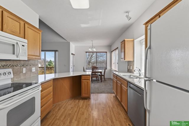 5059 N 154 Street, Omaha, NE 68116