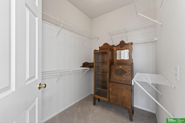 5059 N 154 Street, Omaha, NE 68116