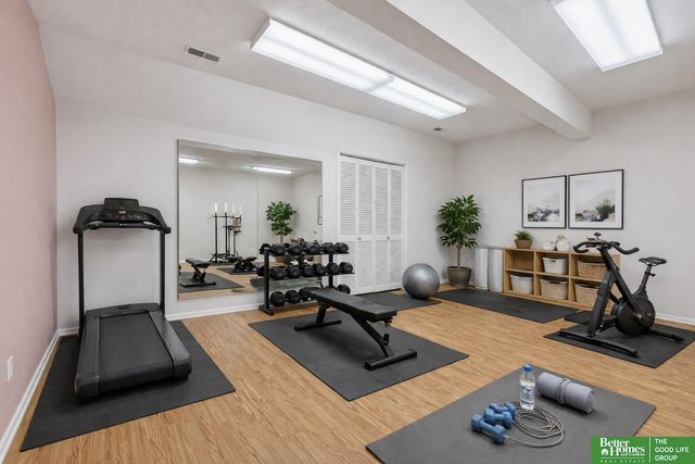 5059 N 154 Street, Omaha, NE 68116