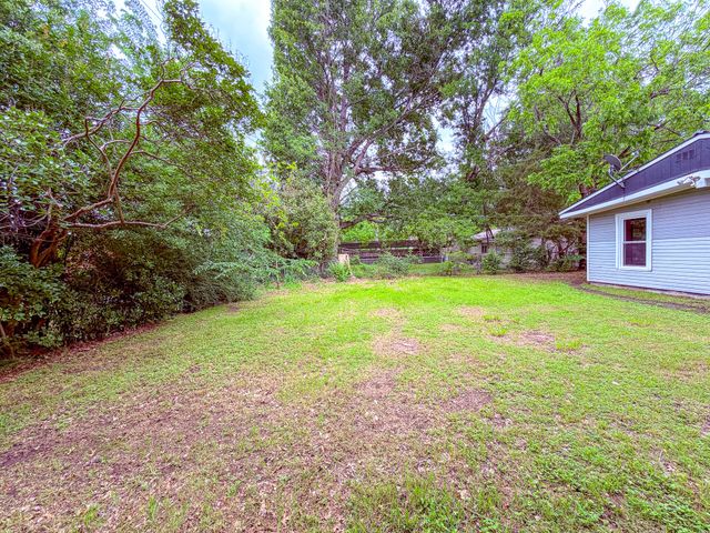 3006 Lynne Avenue, Corsicana, TX 75110