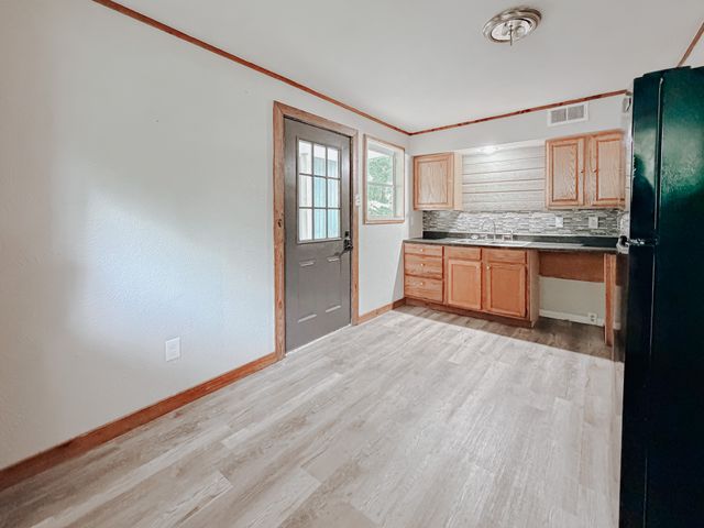 3006 Lynne Avenue, Corsicana, TX 75110