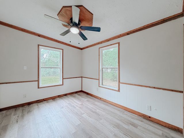 3006 Lynne Avenue, Corsicana, TX 75110