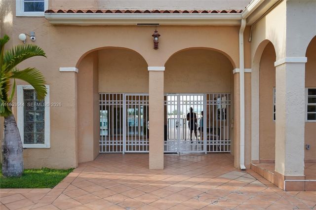 12415 NW 7th Street, Miami, FL 33182