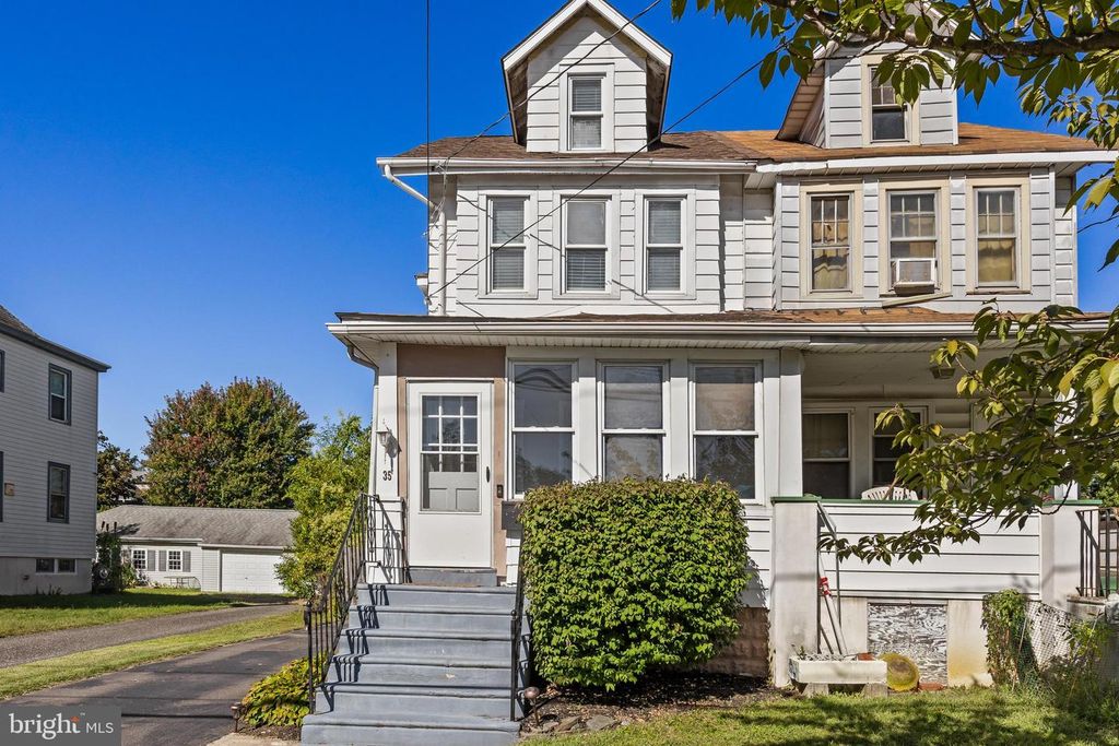 35 WOODLAWN AVE, Collingswood, NJ 08108