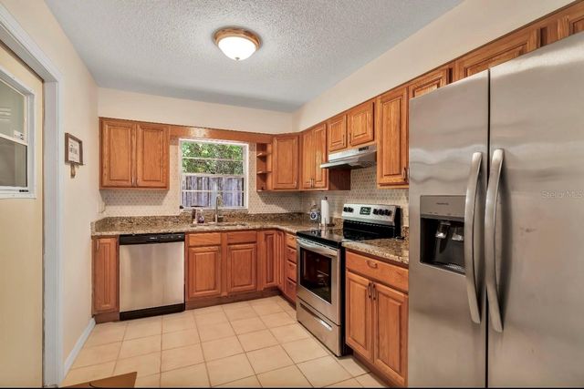 1709 NE 28TH PLACE, Ocala, FL 34470