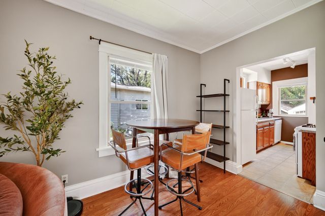 713 Pleasant View Drive, Des Moines, IA 50315