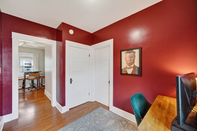 713 Pleasant View Drive, Des Moines, IA 50315