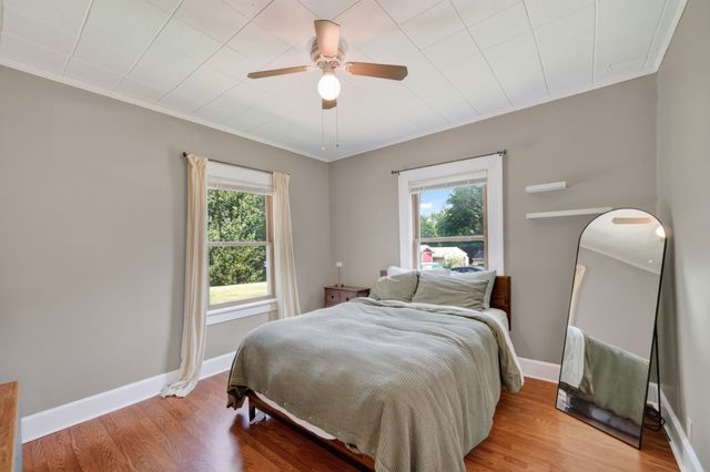 713 Pleasant View Drive, Des Moines, IA 50315