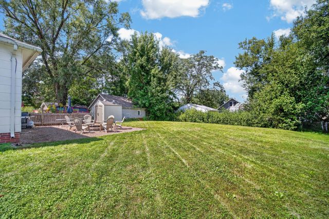 713 Pleasant View Drive, Des Moines, IA 50315