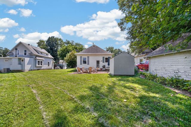 713 Pleasant View Drive, Des Moines, IA 50315
