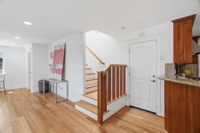 1436 Kyle Court, Sunnyvale, CA 94087