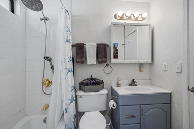 270 Valencia Avenue, El Granada, CA 94018
