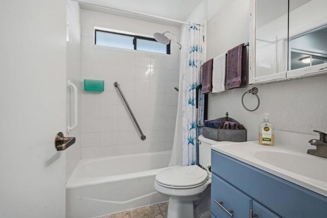 270 Valencia Avenue, El Granada, CA 94018