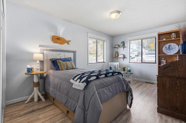 270 Valencia Avenue, El Granada, CA 94018