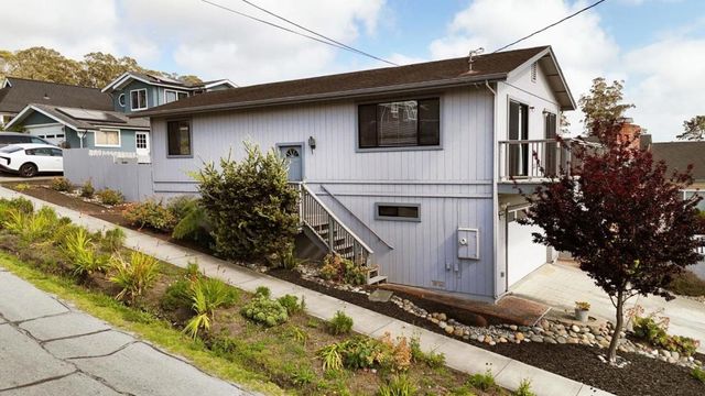 270 Valencia Avenue, El Granada, CA 94018