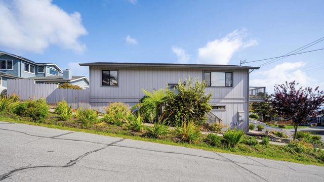 270 Valencia Avenue, El Granada, CA 94018