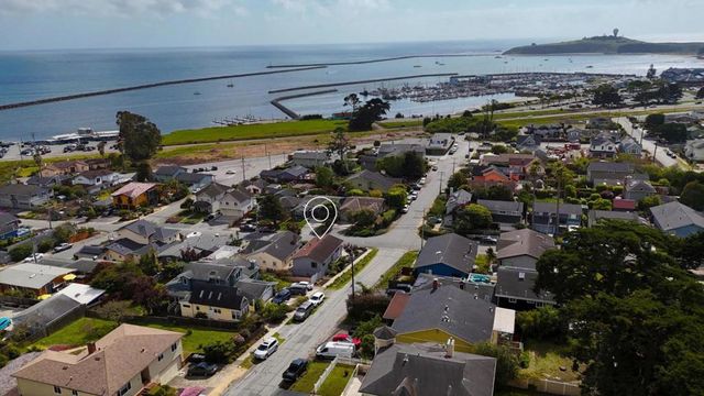 270 Valencia Avenue, El Granada, CA 94018