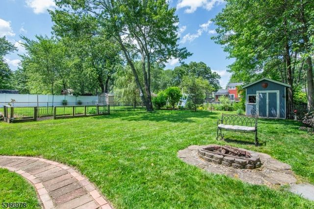 1360 Valley Rd, Long Hill Twp., NJ 07980