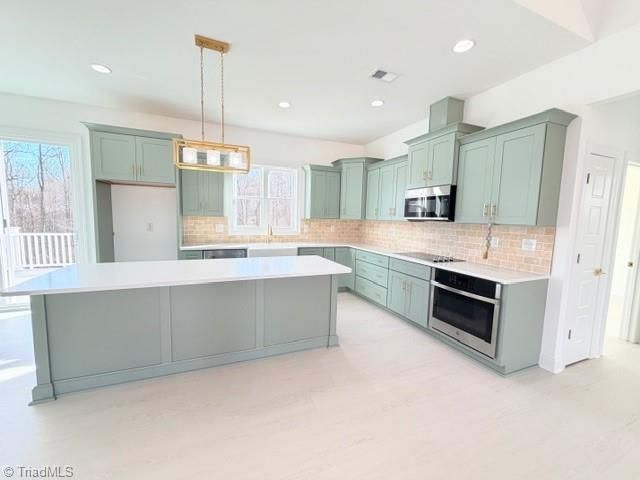 5350 Faylyn Drive, Pfafftown, NC 27040