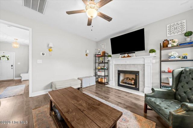 1024 Hydrangea Drive, Aberdeen, NC 28315