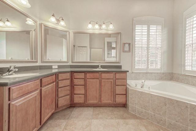 6930 69TH STREET E, Palmetto, FL 34221