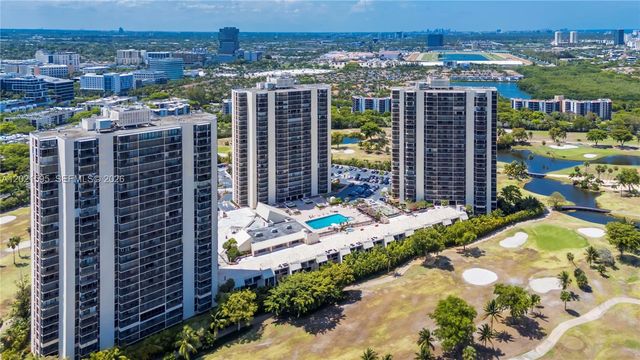 20379 W Country Club Dr 1237, Aventura, FL 33180