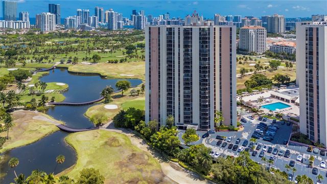 20379 W Country Club Dr 1237, Aventura, FL 33180