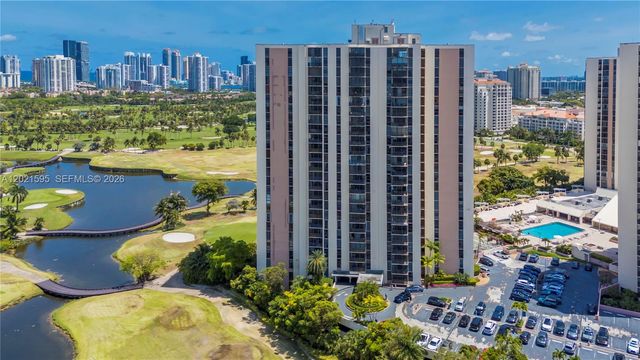 20379 W Country Club Dr 1237, Aventura, FL 33180
