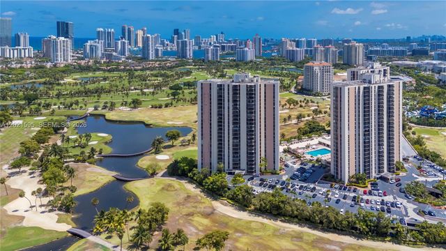 20379 W Country Club Dr 1237, Aventura, FL 33180