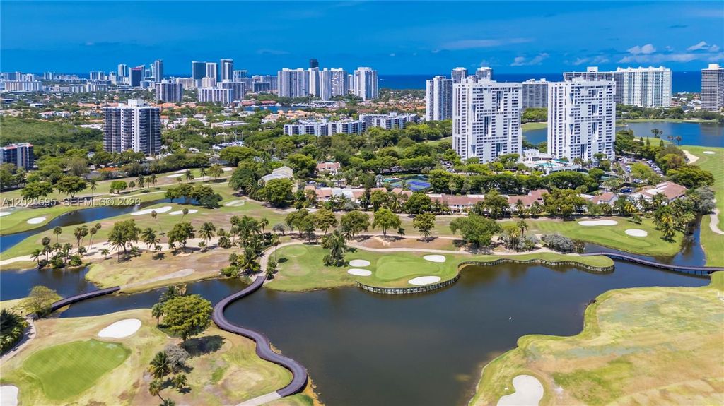 20379 W Country Club Dr 1237, Aventura, FL 33180