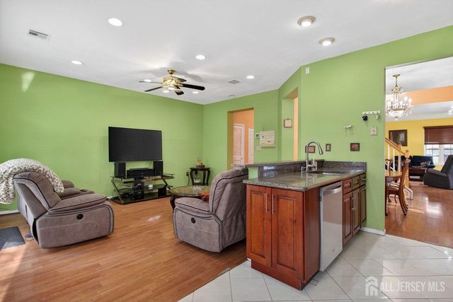 100 Ashford Drive, Plainsboro, NJ 08536