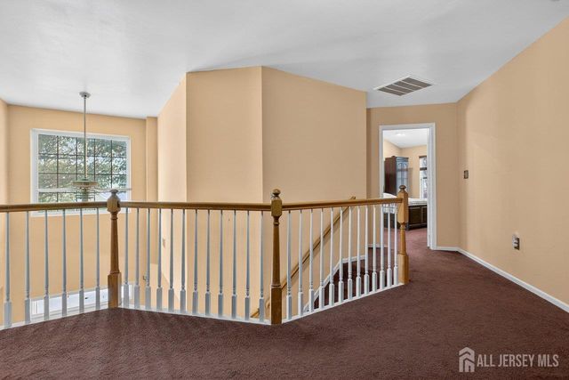 100 Ashford Drive, Plainsboro, NJ 08536